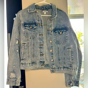 FOREVER 21 NEW DENIM JACKET